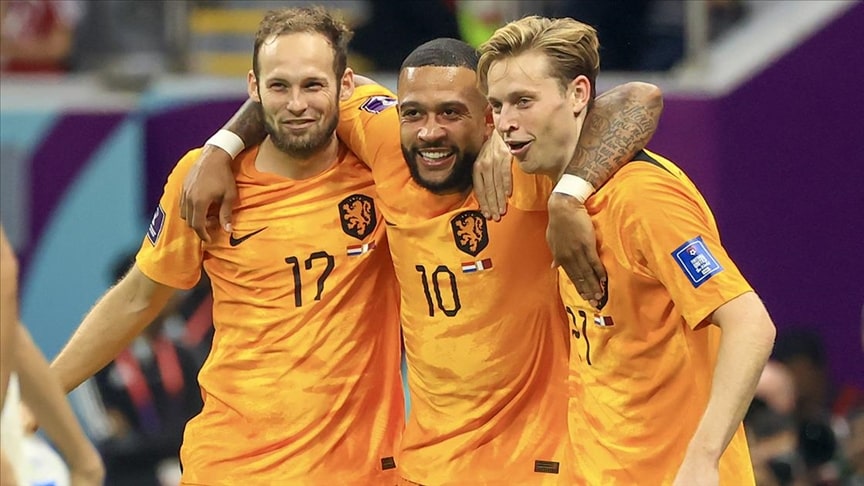 Hollanda Liderliği Katar’ı Yenerek Aldı