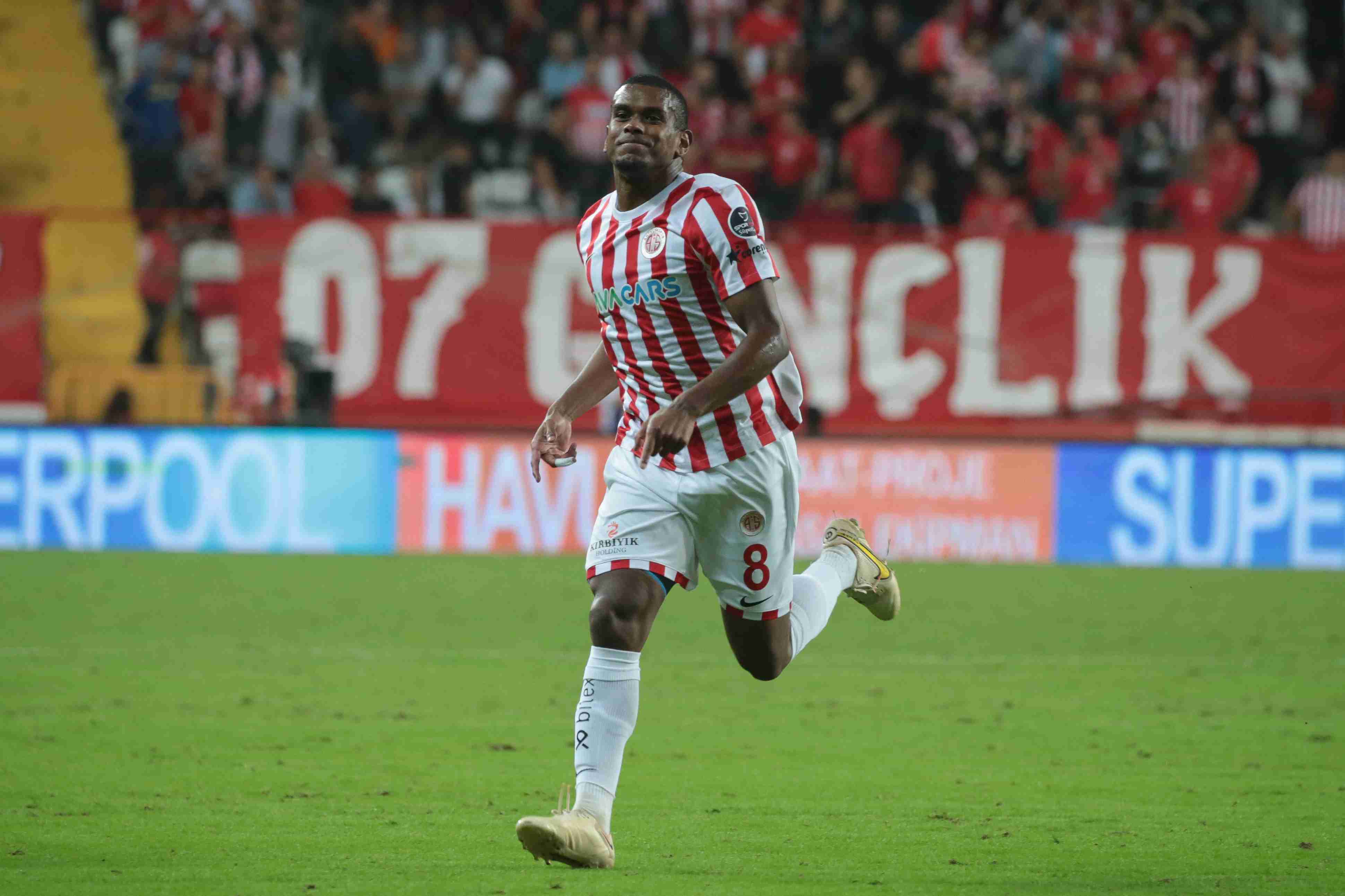 Antalyaspor 6 Maç Sonra Kazandı