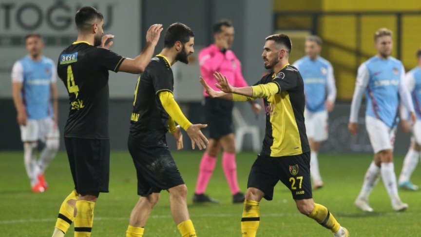 İstanbulspor Son Dakikada Puanı Aldı