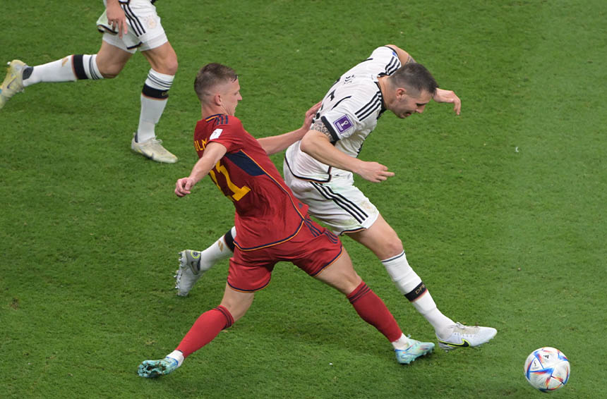 Devler Yenişemedi