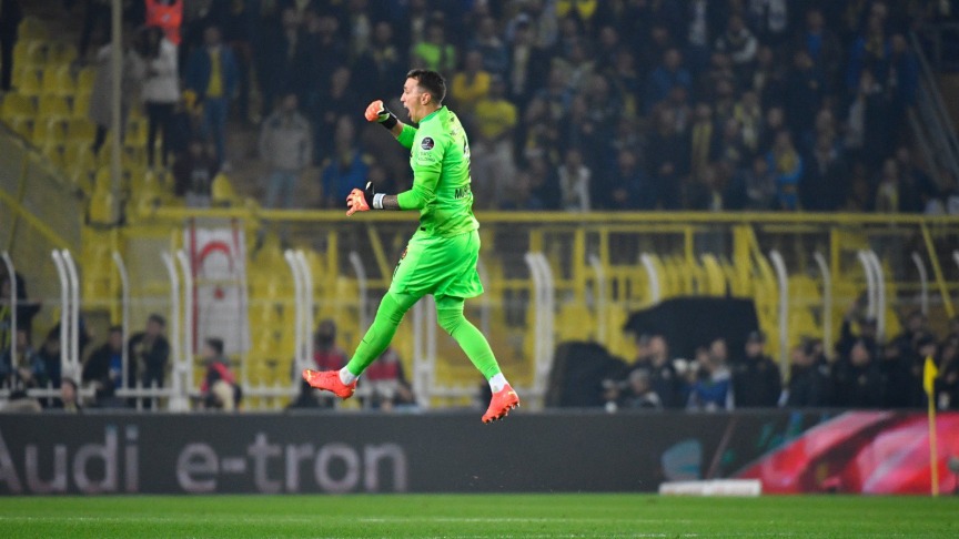 Fernando Muslera: “Kalecilerin İnsan Olduğunu Unutmamalıyız”